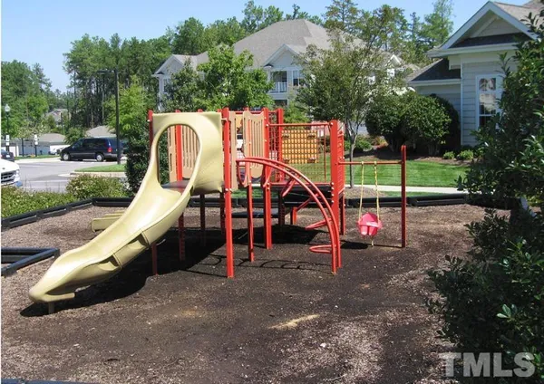 $1,589 | 11-2 Providence Glen Drive, Unit 112, Chapel Hill, NC 27514