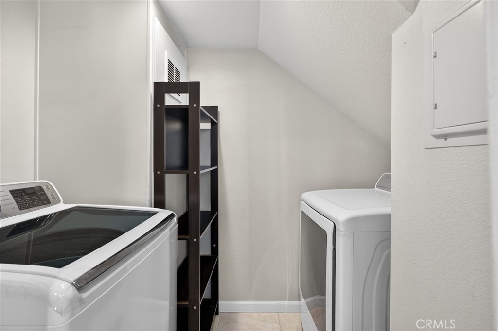 9 Fallingstar, Unit 15 Irvine, CA 92614 - Photo 12 of 36