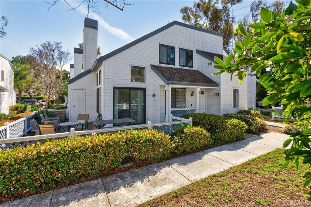 9 Fallingstar, Unit 15 Irvine, CA 92614 - Photo 27 of 36