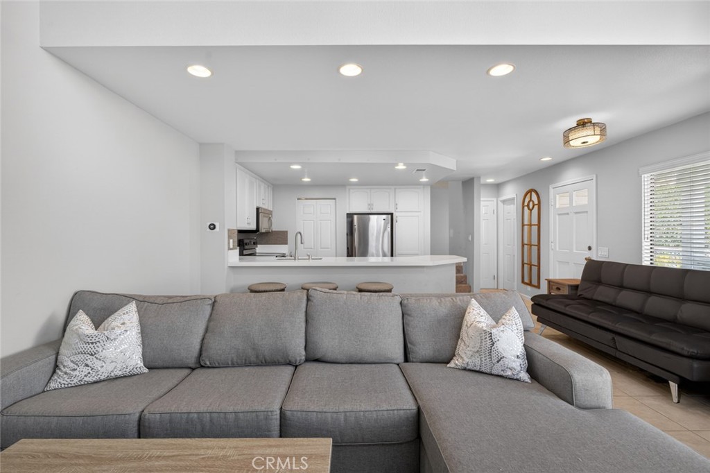 9 Fallingstar, Unit 15 Irvine, CA 92614 - Photo 8 of 36