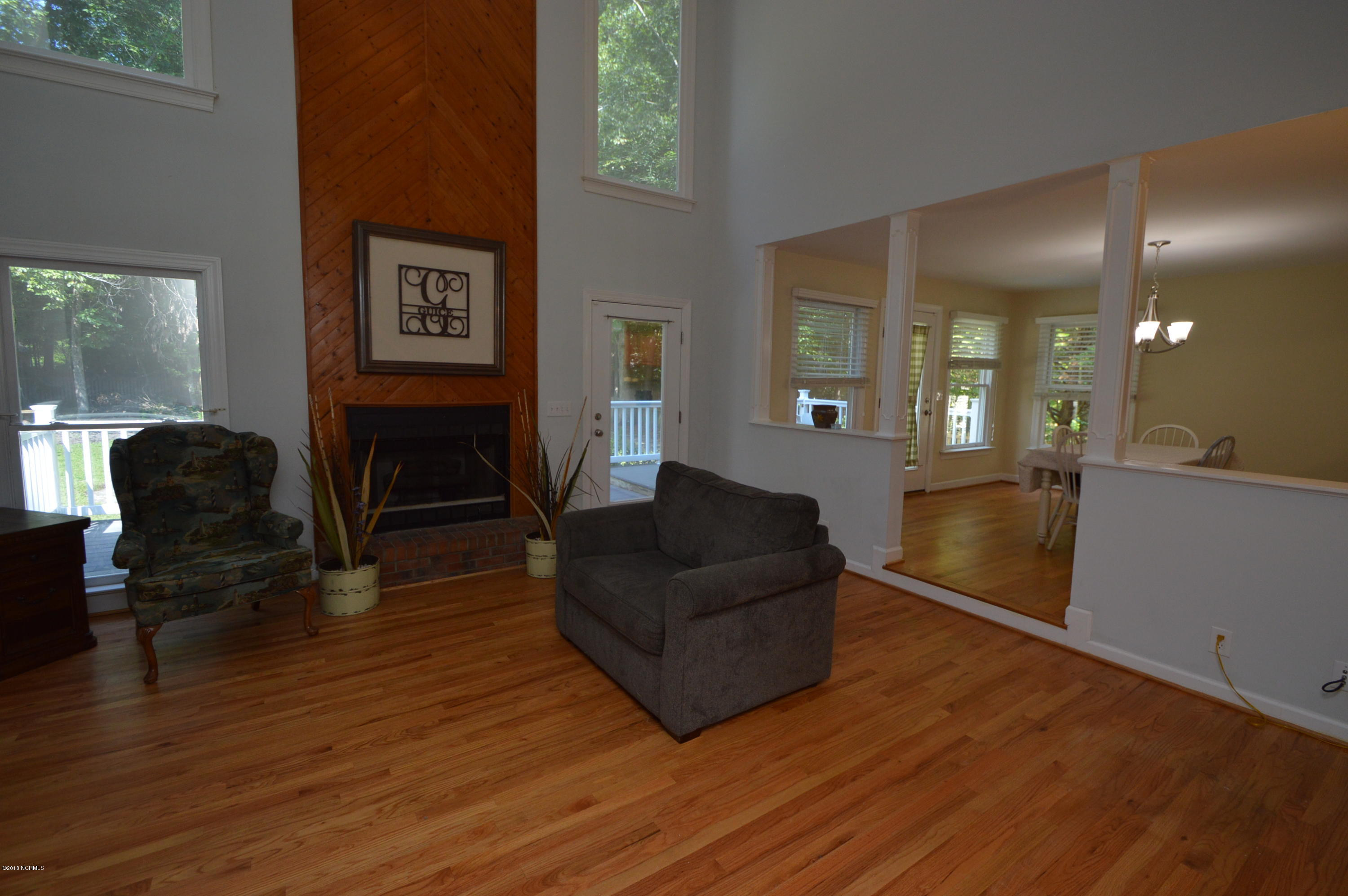 108 Creekview Road New Bern, NC 28562 - Photo 8 of 44 DSC_0392