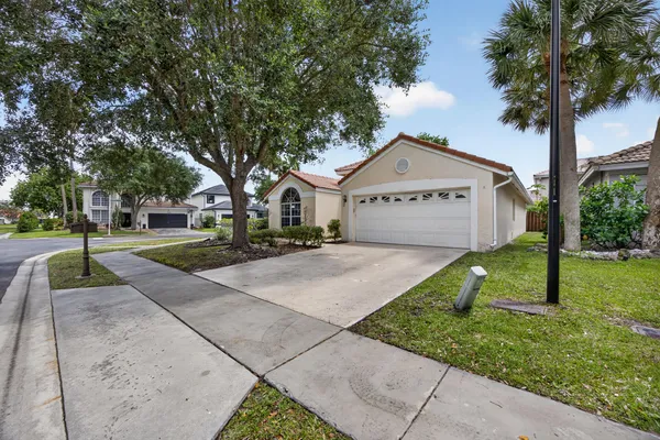 $650,000 | 10870 Old Bridgeport Lane, Boca Raton, FL 33498