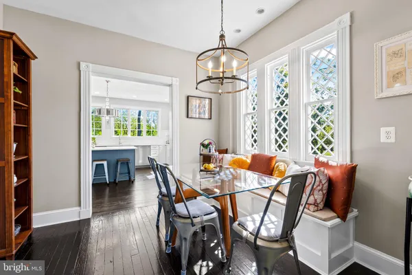 $985,000 | 18 North Beaumont Avenue, Catonsville, MD 21228