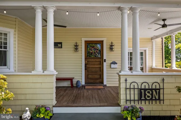$985,000 | 18 North Beaumont Avenue, Catonsville, MD 21228