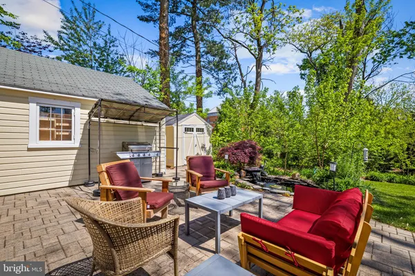$985,000 | 18 North Beaumont Avenue, Catonsville, MD 21228