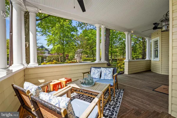 $985,000 | 18 North Beaumont Avenue, Catonsville, MD 21228