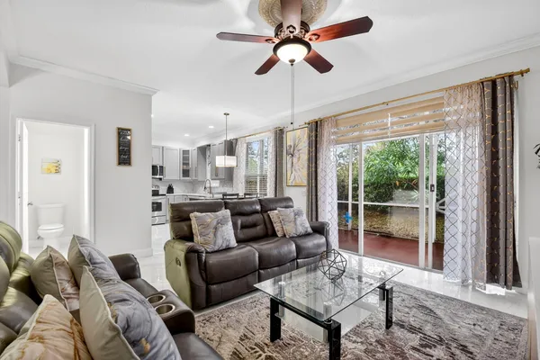 $3,800 | 5029 Starblaze Drive, Greenacres, FL 33463