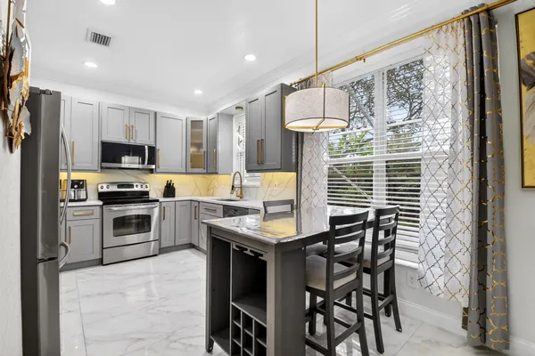 $3,800 | 5029 Starblaze Drive, Greenacres, FL 33463