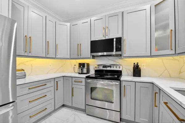 $3,800 | 5029 Starblaze Drive, Greenacres, FL 33463