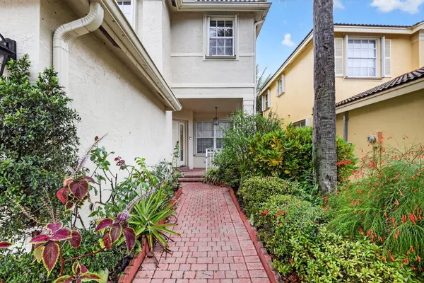 $3,800 | 5029 Starblaze Drive, Greenacres, FL 33463