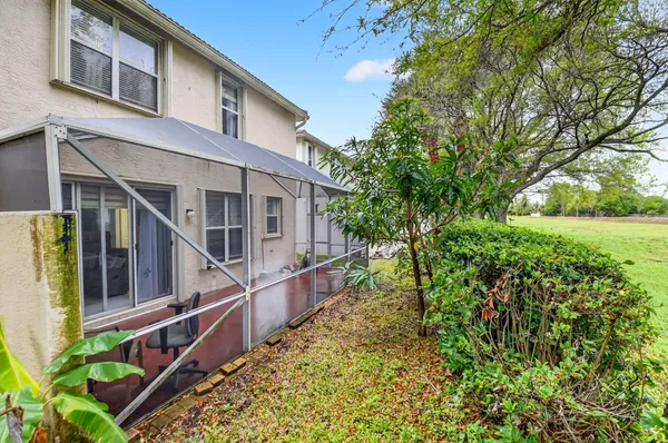 $3,800 | 5029 Starblaze Drive, Greenacres, FL 33463