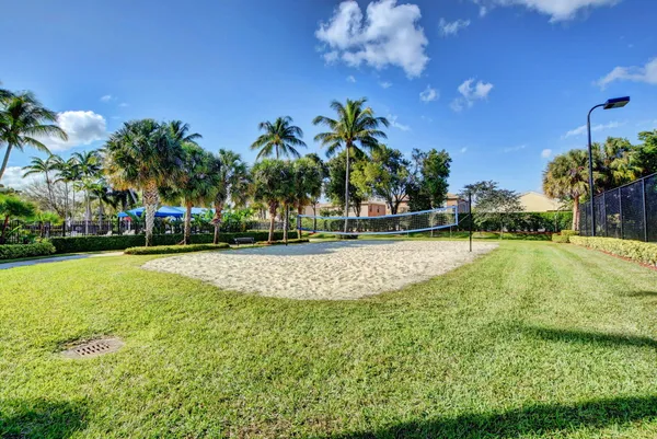 $3,800 | 5029 Starblaze Drive, Greenacres, FL 33463