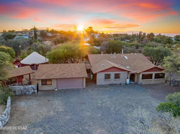 $493,000 | 335 West Oak Hills Drive, Oracle, AZ 85623