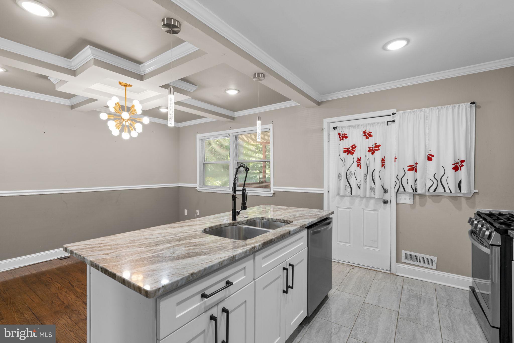 815 Reverdy Road Baltimore, MD 21212 - Photo 9 of 30
