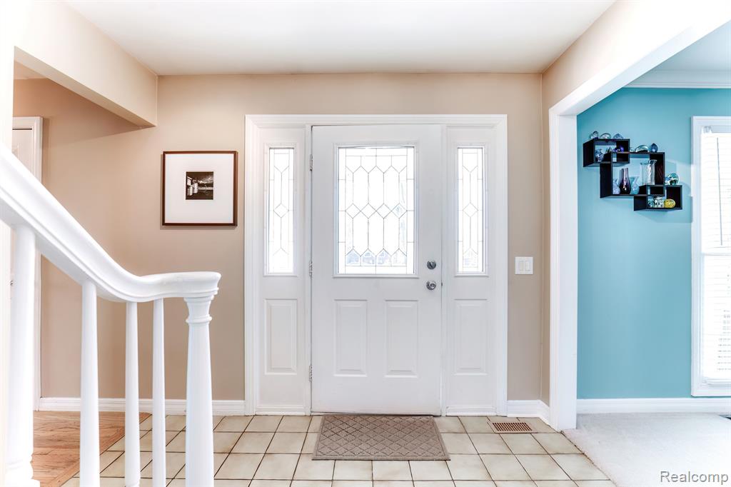 731 Dunedin Drive Rochester Hills, MI 48309 - Photo 6 of 44