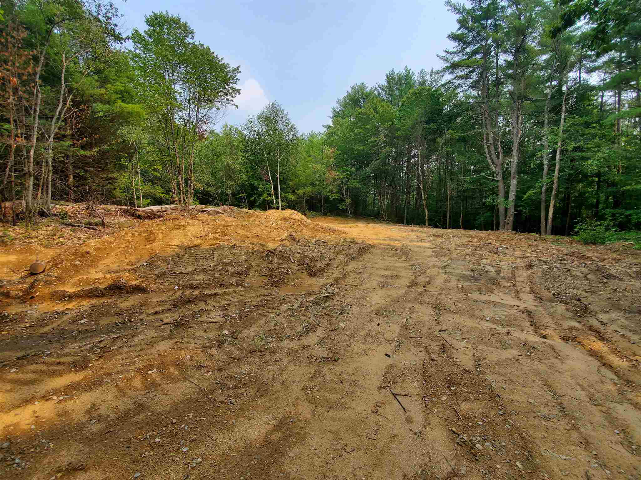 3 Freeman Hall Road Nottingham, NH 03290 - Photo 1 of 4