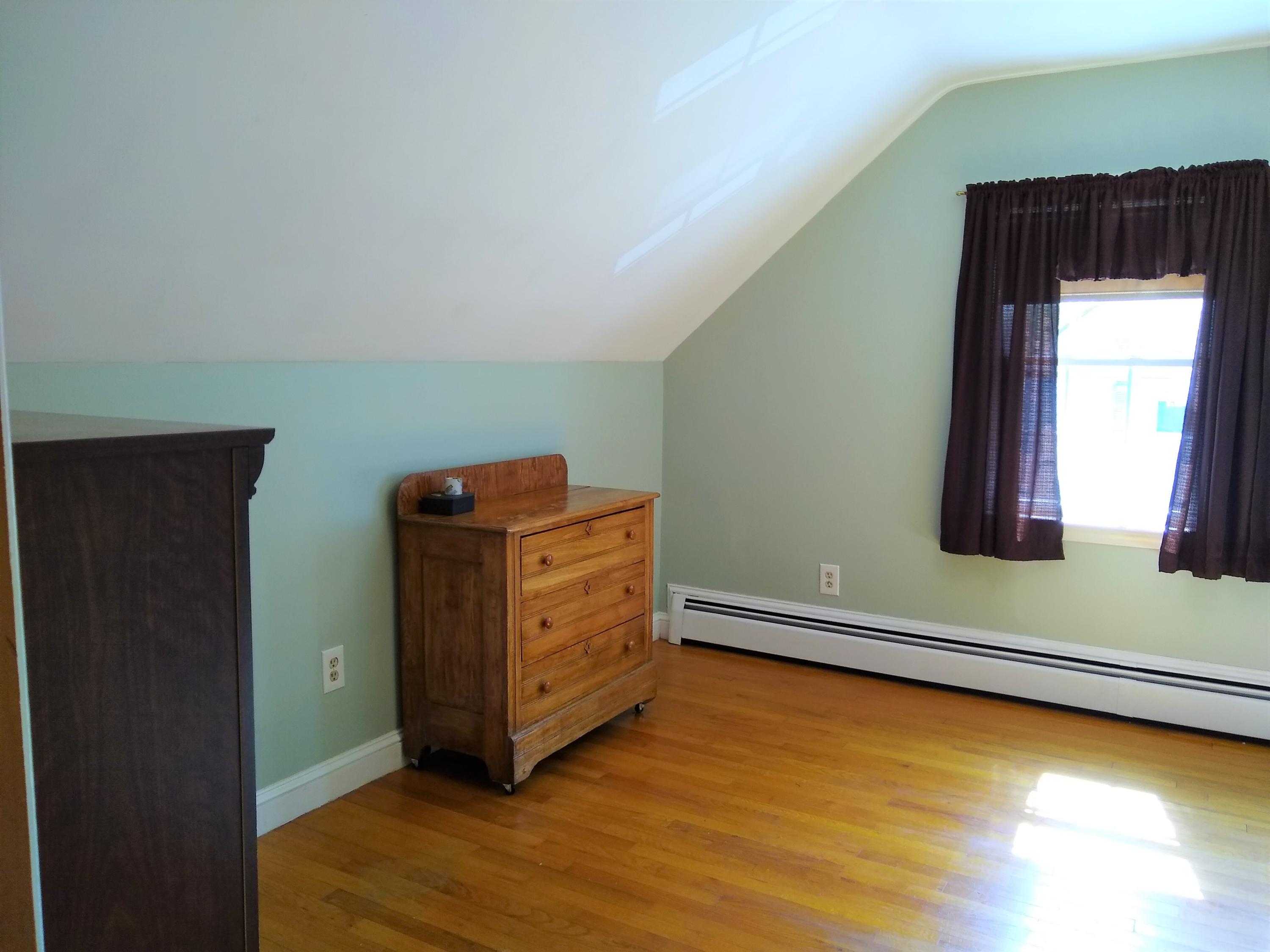 28 Skylark Road Portland, ME 04103 - Photo 36 of 40 Upstairs Bedroom 2