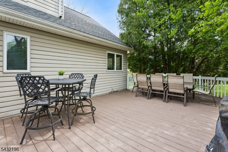 10 Keyes Street Florham Park, NJ 07932 - Photo 11 of 21