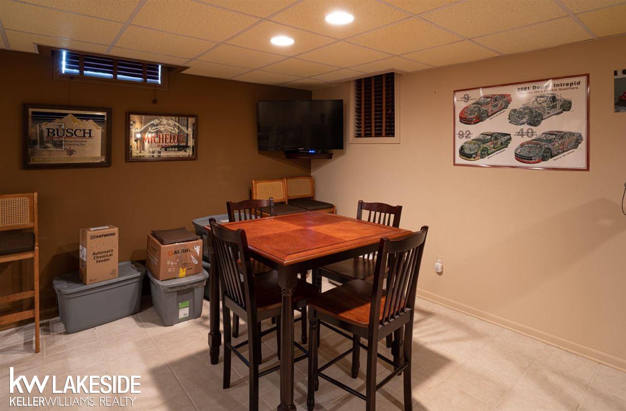 534 Slumber Lane Rochester Hills, MI 48307 - Photo 21 of 36
