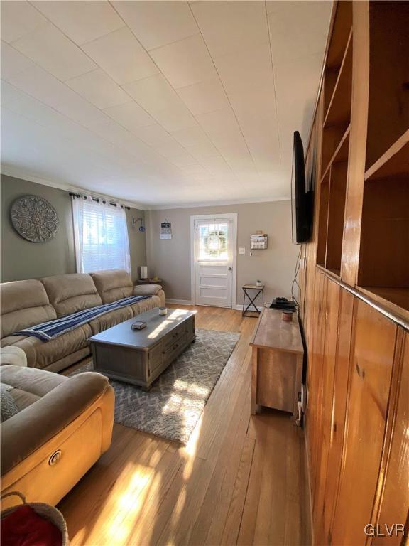 333 Cedar Road Hellertown, PA 18055 - Photo 6 of 28 Gallery Image 6