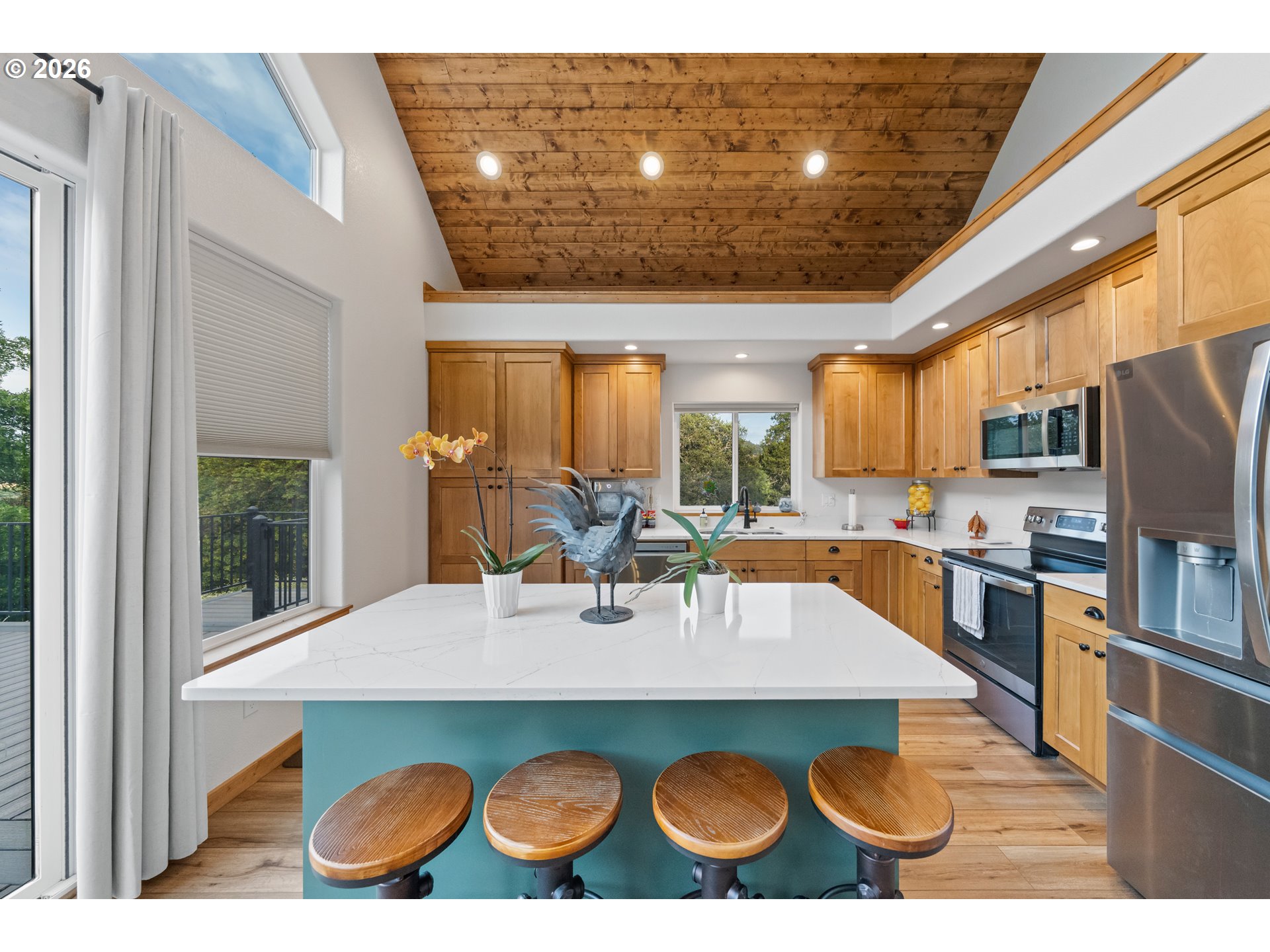 3716 Weaver Road Riddle, OR 97469 - Photo 12 of 48 Kitchen