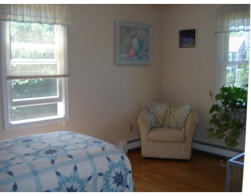 32 Maplewood Road Pembroke, MA 02359 - Photo 11 of 12 Gallery Image 11