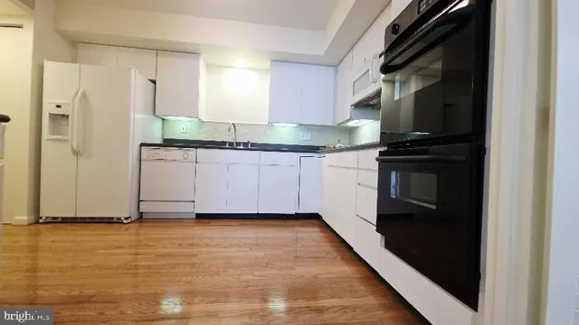 $3,700 | 4960 Sentinel Drive, Unit 10401, Bethesda, MD 20816