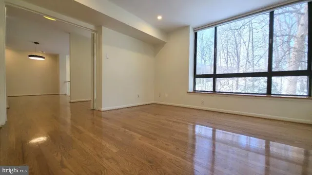 $3,700 | 4960 Sentinel Drive, Unit 10401, Bethesda, MD 20816