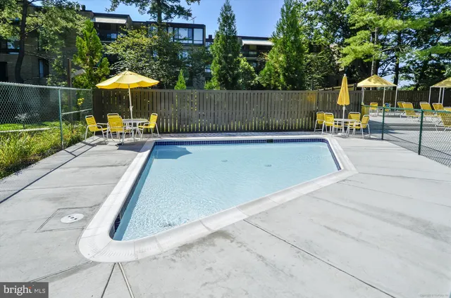 $3,700 | 4960 Sentinel Drive, Unit 10401, Bethesda, MD 20816