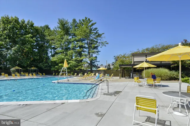 $3,700 | 4960 Sentinel Drive, Unit 10401, Bethesda, MD 20816