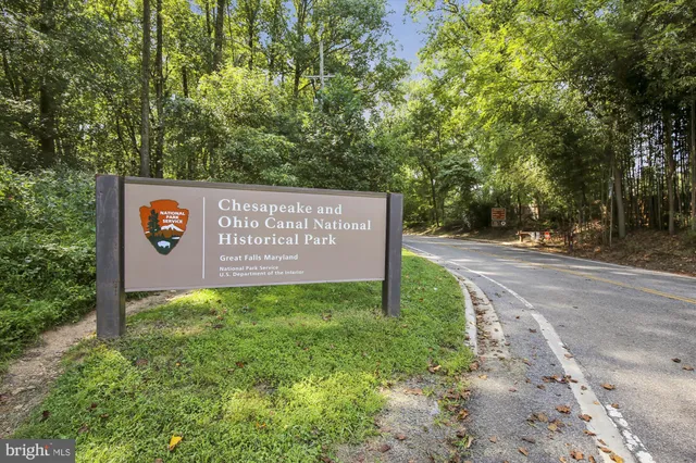 $3,700 | 4960 Sentinel Drive, Unit 10401, Bethesda, MD 20816