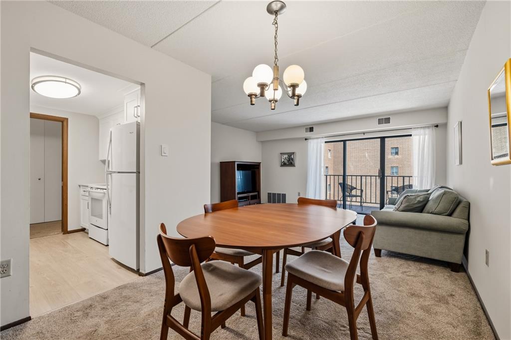 5600 Munhall Road, Unit 601 Pittsburgh, PA 15217 - Photo 8 of 32 Gallery Image 8