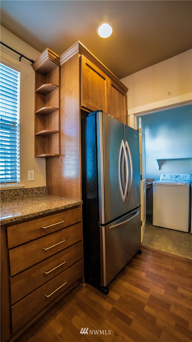 5958 31st Avenue Southwest Seattle, WA 98126 - Photo 13 of 24