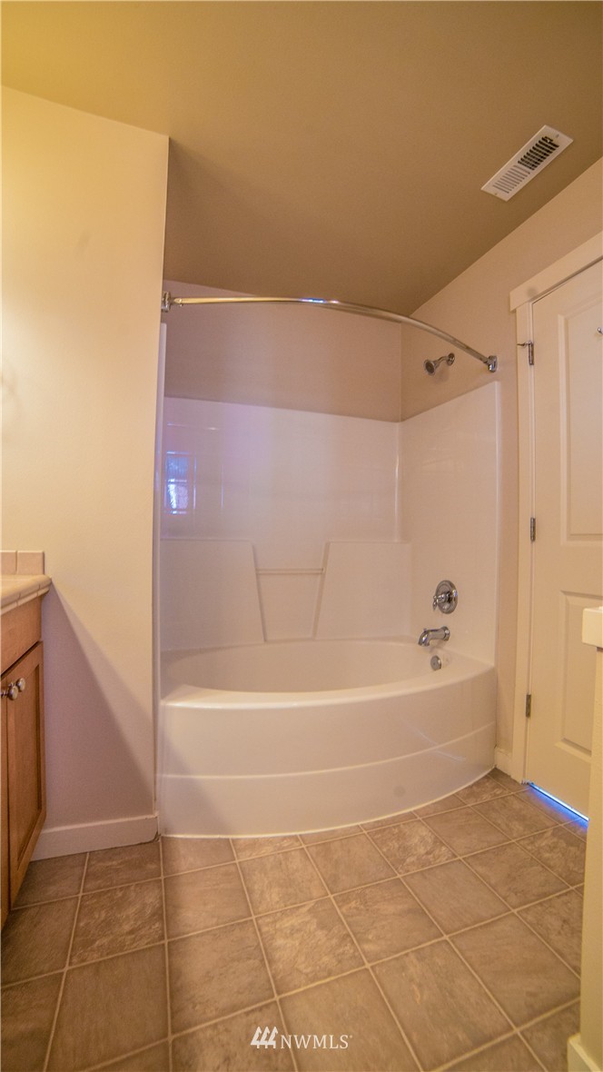 5958 31st Avenue Southwest Seattle, WA 98126 - Photo 19 of 24