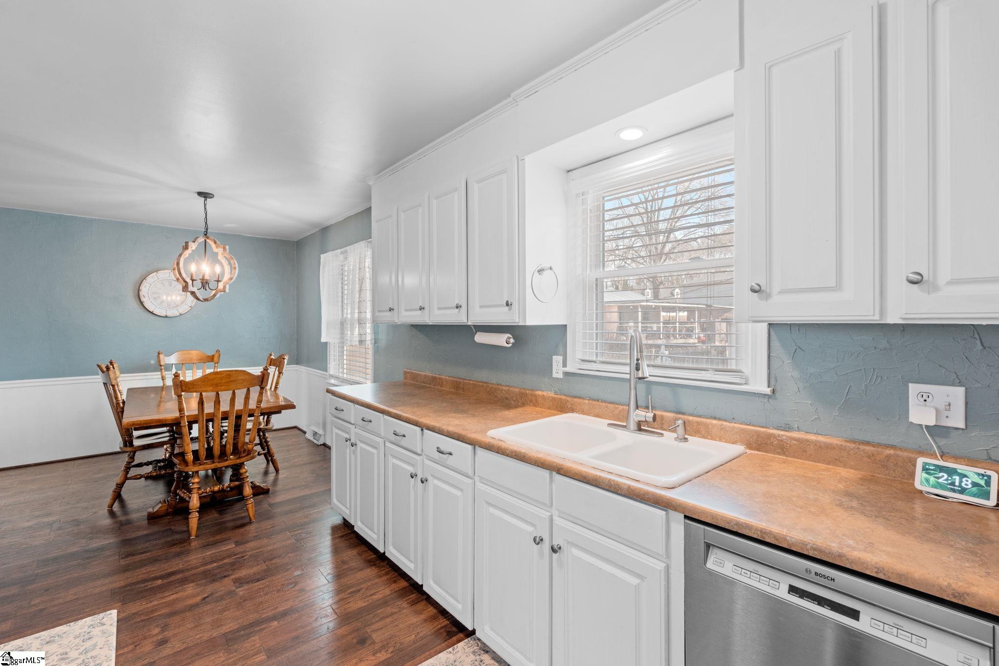 128 Buckey Court Simpsonville, SC 29680 - Photo 11 of 34