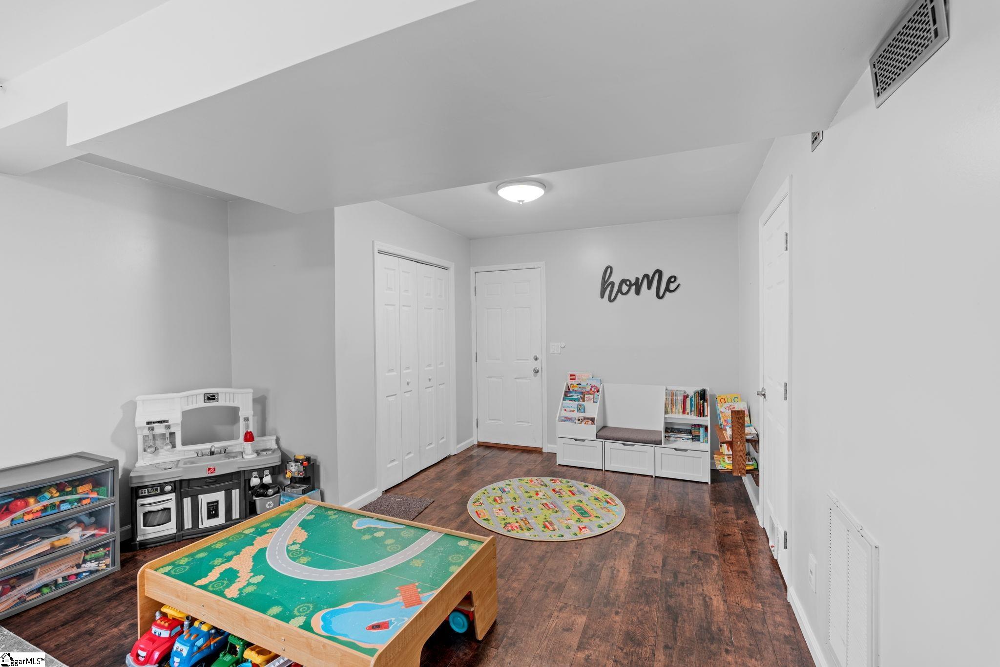 128 Buckey Court Simpsonville, SC 29680 - Photo 18 of 34