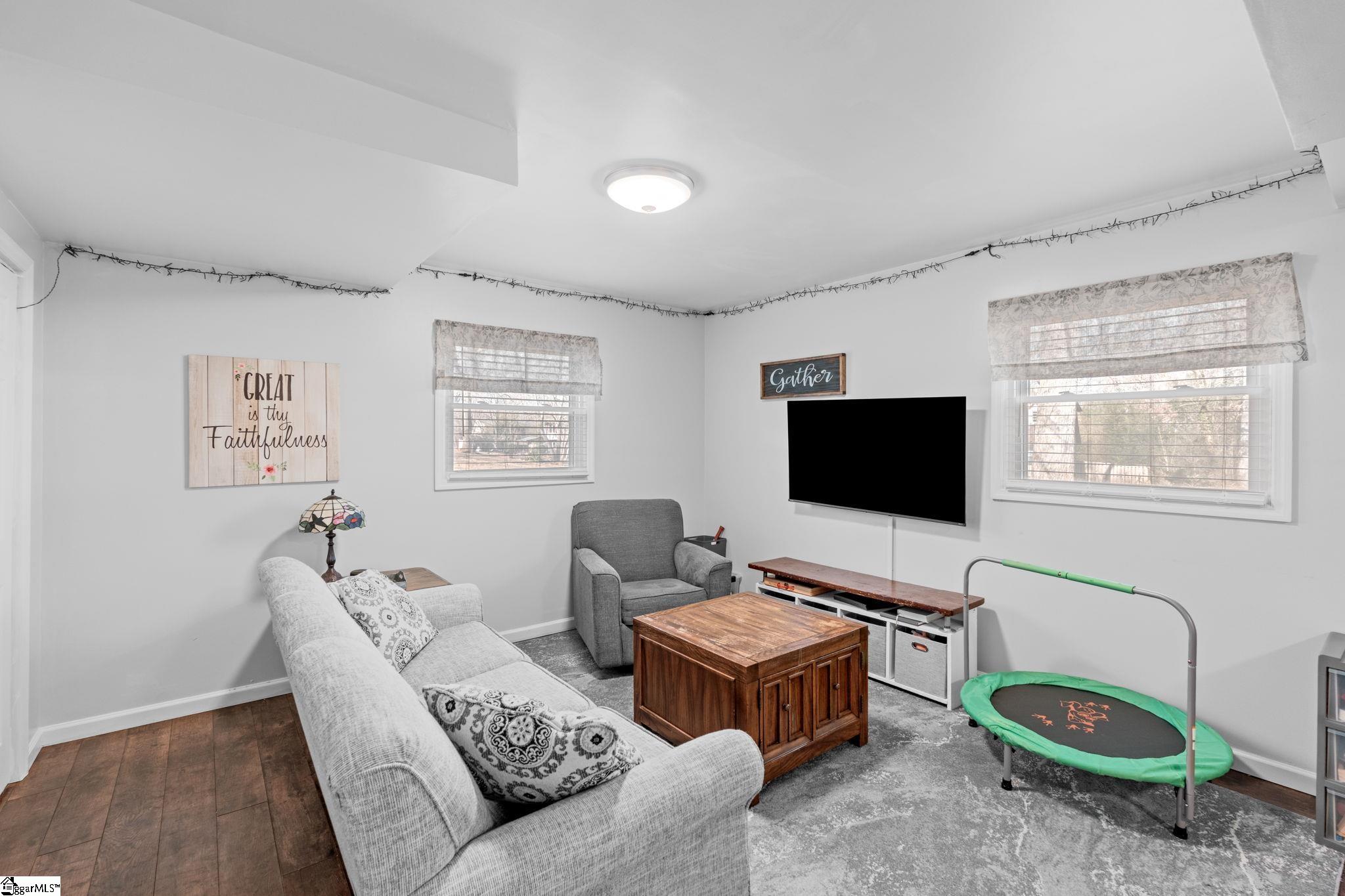 128 Buckey Court Simpsonville, SC 29680 - Photo 32 of 34