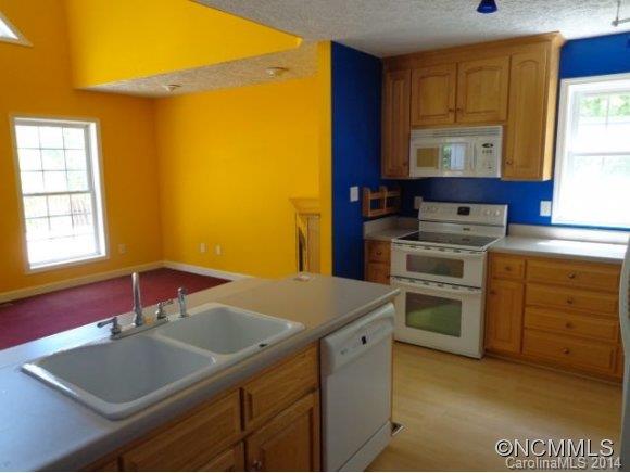 41 West Monday Ridge Road Fairview, NC 28730 - Photo 7 of 23 Gallery Image 7