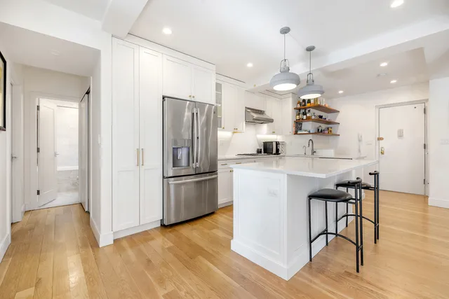 $2,395,000 | 60 East 9th Street, Unit 607 | Greenwich Village