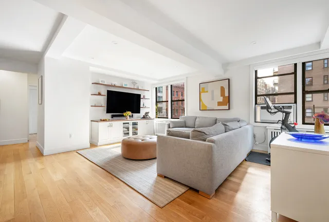 $2,395,000 | 60 East 9th Street, Unit 607 | Greenwich Village