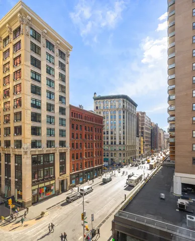 $2,395,000 | 60 East 9th Street, Unit 607 | Greenwich Village