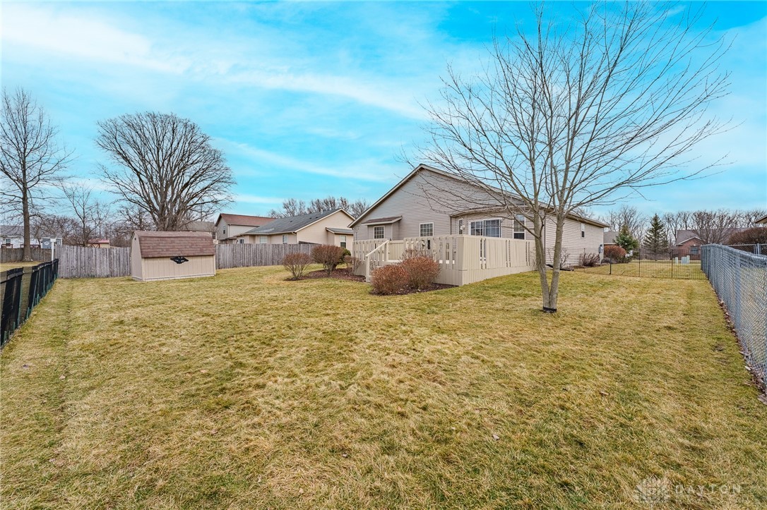 526 West Hoewisher Road Sidney, OH 45365 - Photo 9 of 34