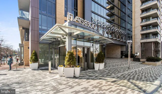 $2,467 | 8300 Wisconsin Avenue, Unit 0B1943, Bethesda, MD 20814