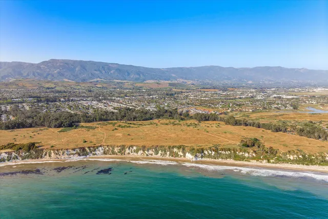 $999,999 | 7465 Hollister Avenue, Unit SPC 329, Goleta, CA 93117