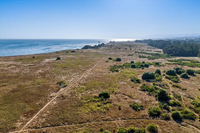 $999,999 | 7465 Hollister Avenue, Unit SPC 329, Goleta, CA 93117