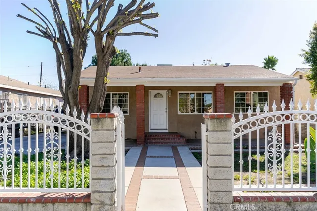 $2,400 | 13716 Judd Street, Pacoima, CA 91331