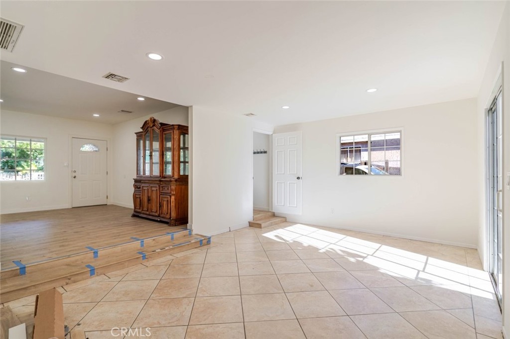 13716 Judd Street Pacoima, CA 91331 - Photo 11 of 24