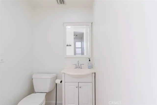 $2,400 | 13716 Judd Street, Pacoima, CA 91331