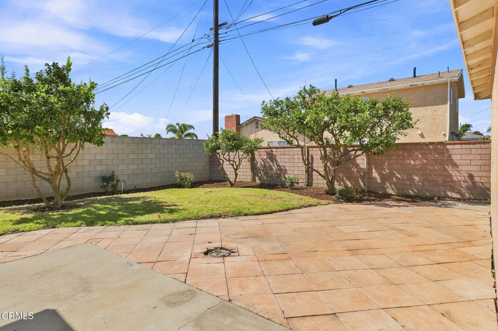 823 West Roderick Avenue Oxnard, CA 93030 - Photo 27 of 34 38-web-or-mls-0R3A7533