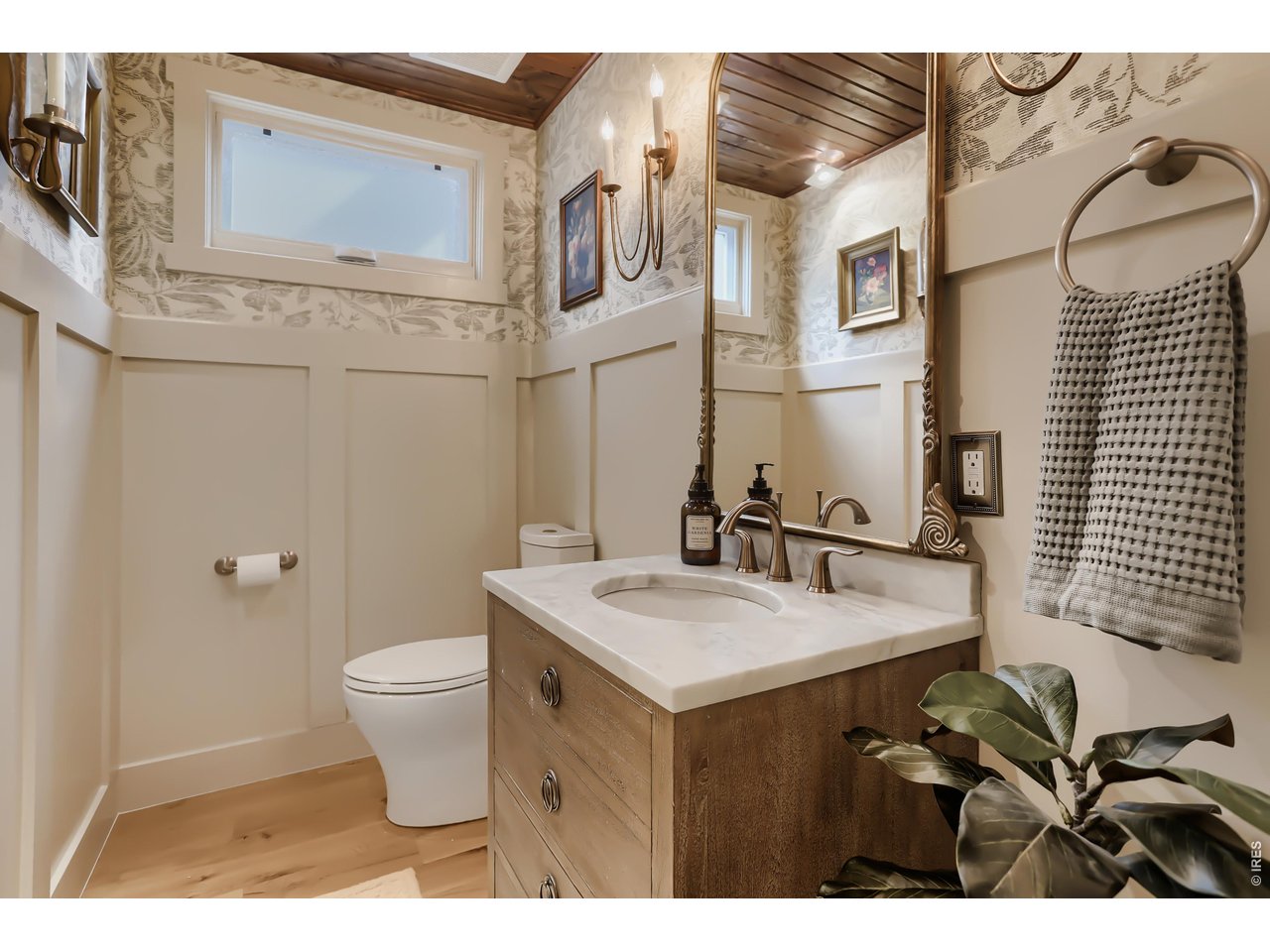153 Poorman Road Boulder, CO 80302 - Photo 27 of 50 Main floor powder room